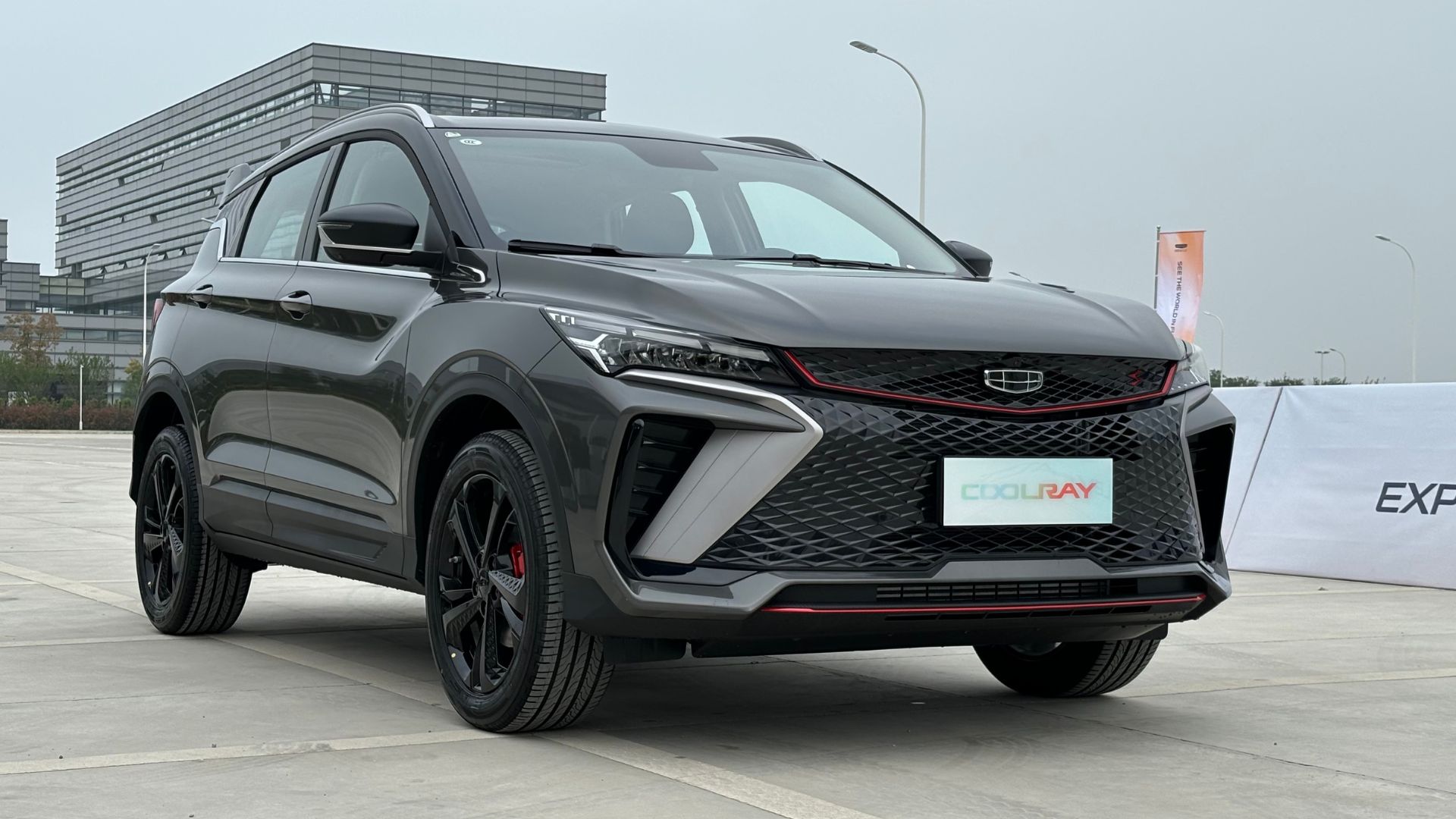 Eye Catching "E" Cars: Style And Substance Combined - o22ho1x